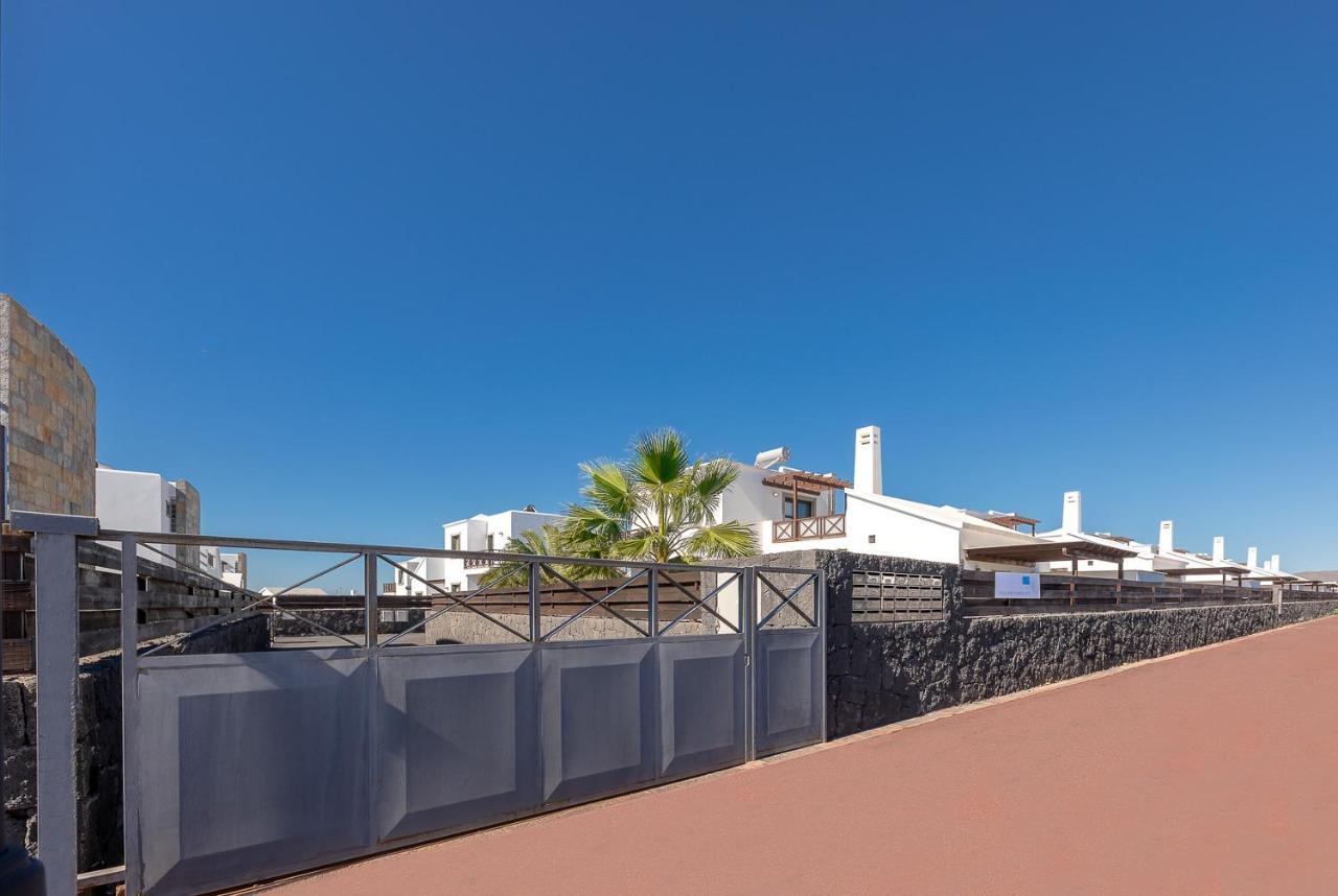 Villas Camelot By Escape Home Playa Blanca  Ngoại thất bức ảnh