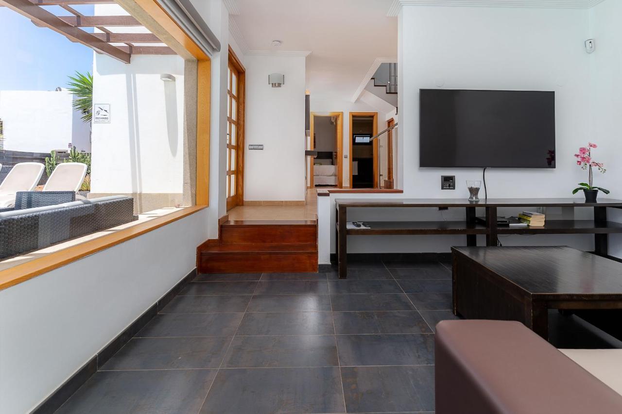 Villas Camelot By Escape Home Playa Blanca  Ngoại thất bức ảnh