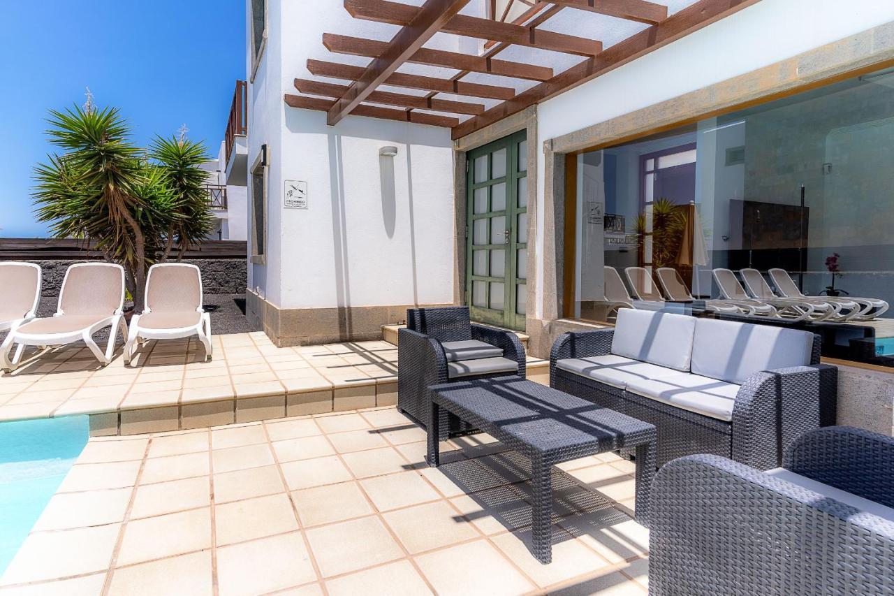 Villas Camelot By Escape Home Playa Blanca  Ngoại thất bức ảnh