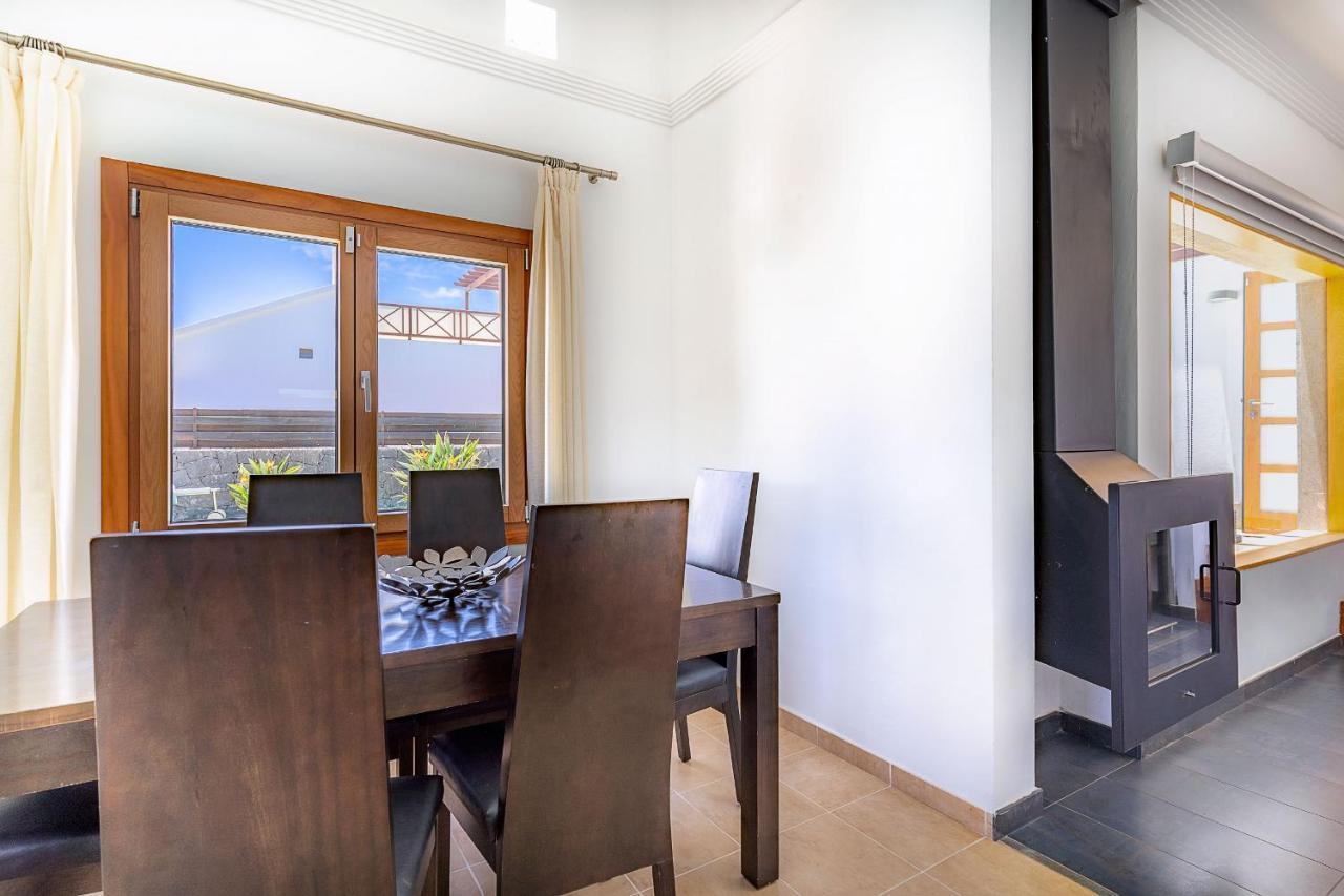 Villas Camelot By Escape Home Playa Blanca  Ngoại thất bức ảnh